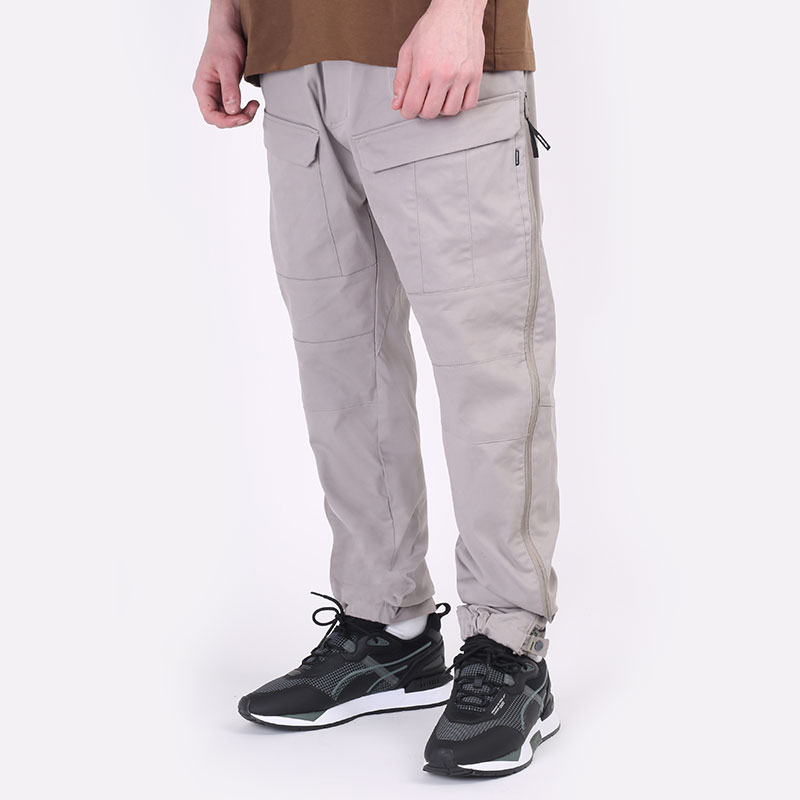 мужские бежевые брюки KRAKATAU RM132-52 SAGE Rm132-85 - цена, описание, фото 1
